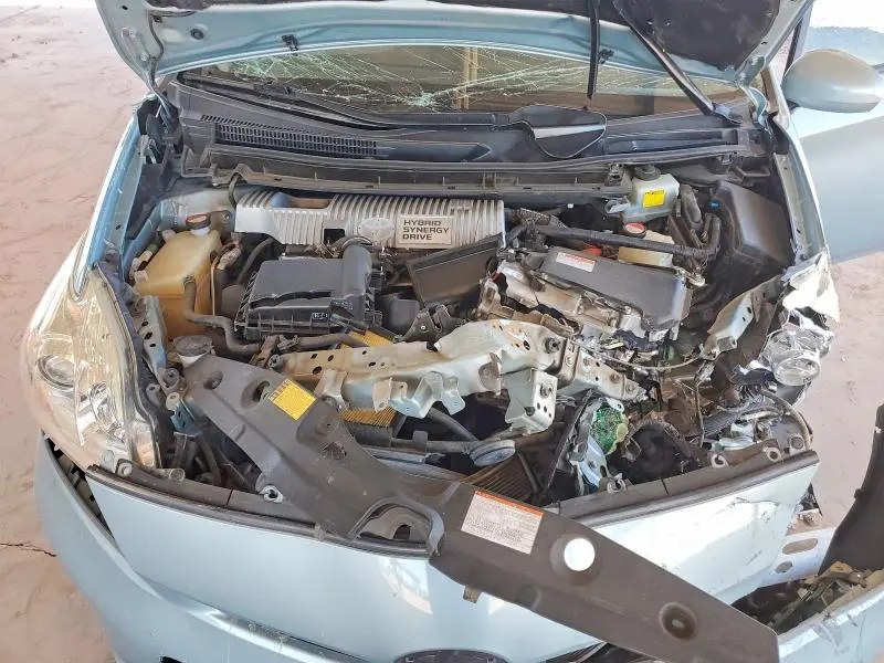 2015 TOYOTA PRIUS THREE  