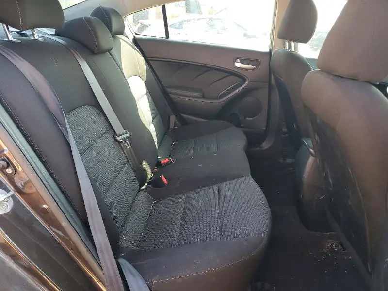 2018 KIA FORTE LX  