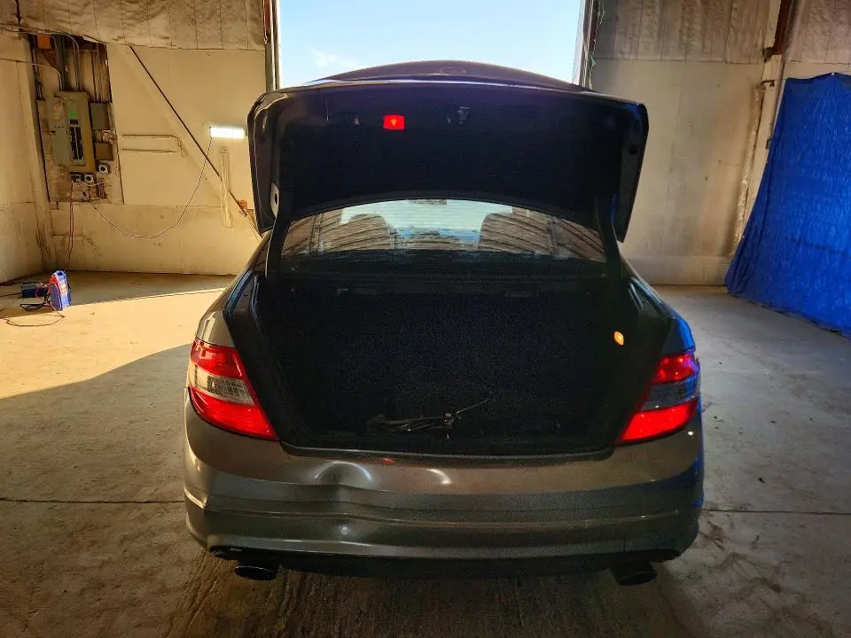 2011 MERCEDES-BENZ C 350  