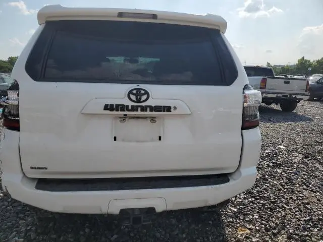 2017 TOYOTA 4RUNNER SR5  