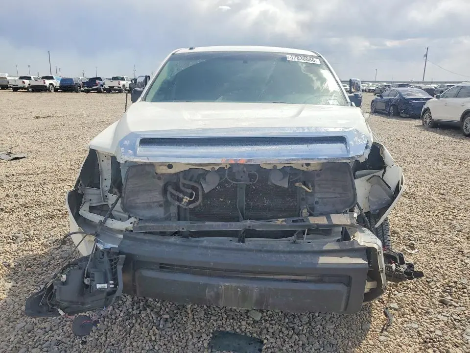 2017 TOYOTA TUNDRA CREWMAX SR5  