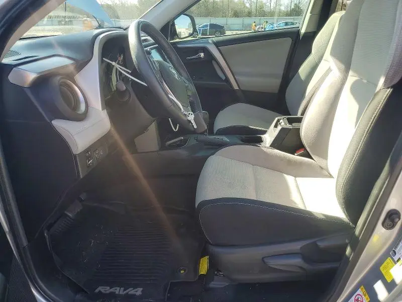 2017 TOYOTA RAV4 XLE  