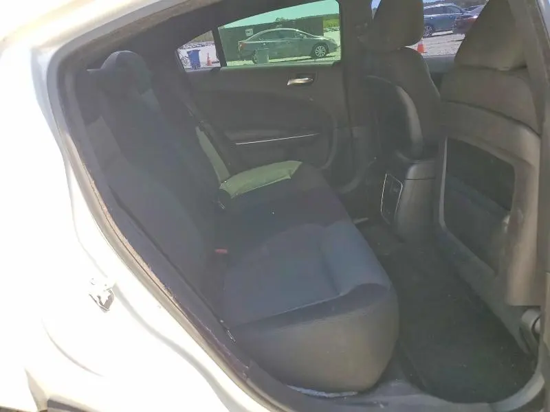 2016 DODGE CHARGER SE  