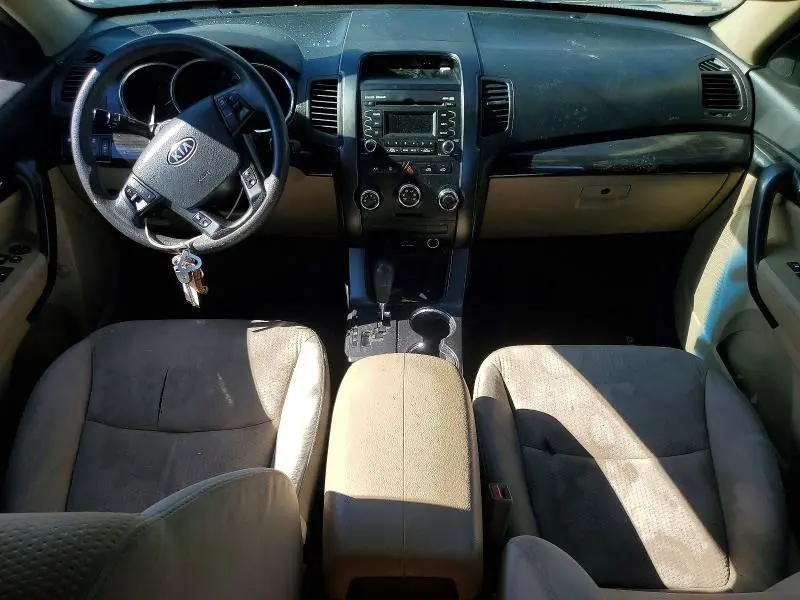 2011 KIA SORENTO LX  