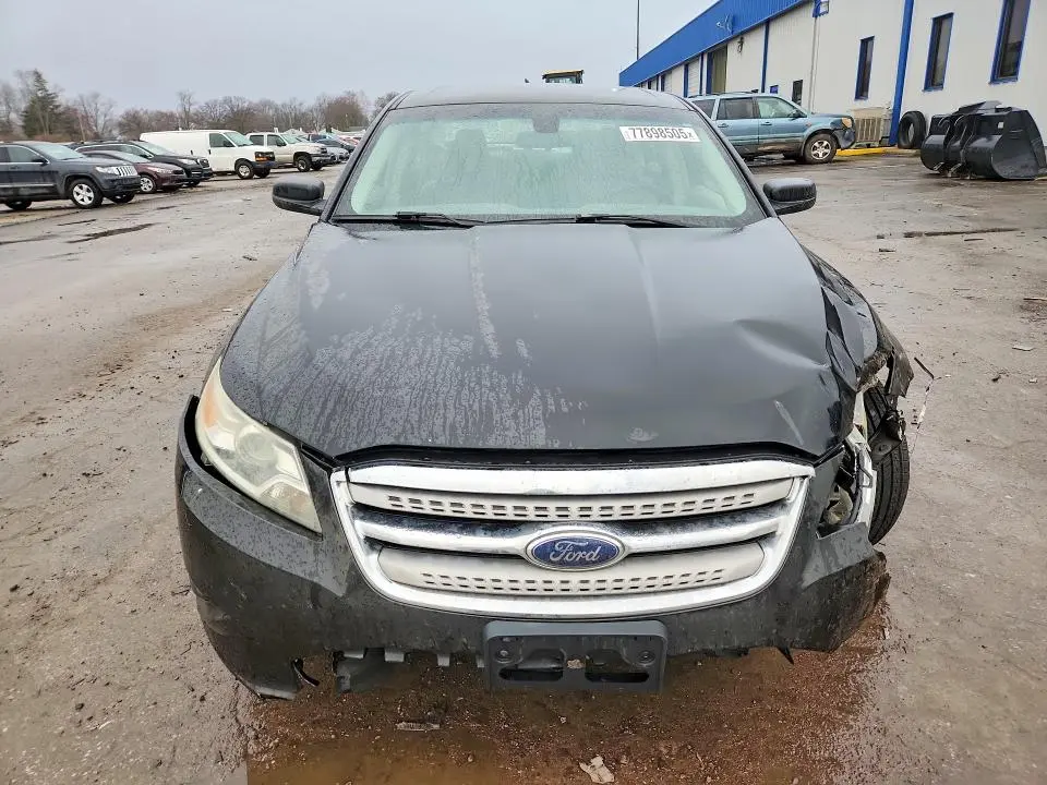 2010 FORD TAURUS SE  