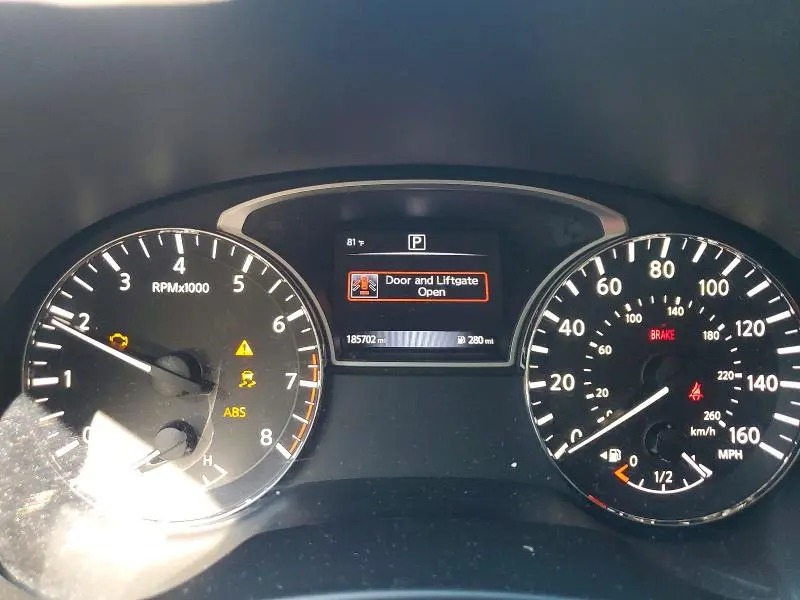 2016 NISSAN PATHFINDER SV  