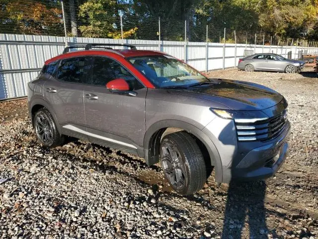 2025 NISSAN KICKS SR  