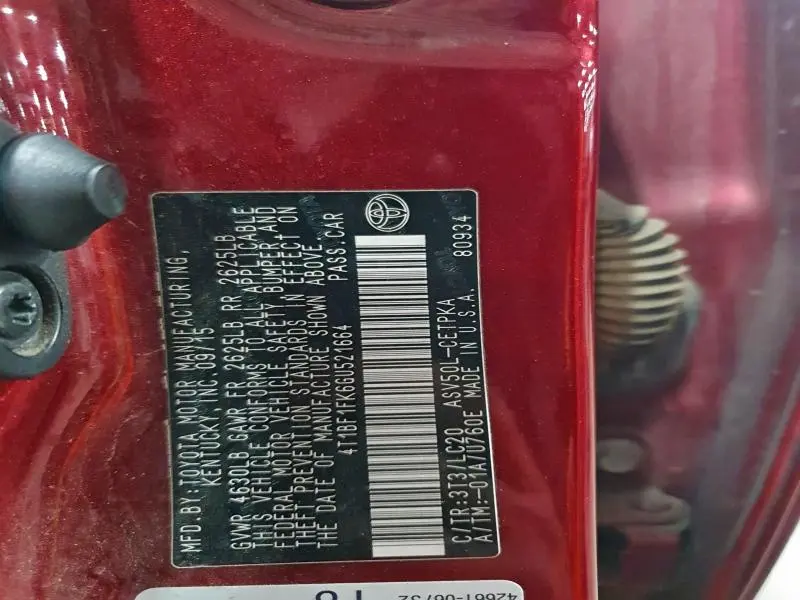 2016 TOYOTA CAMRY LE  