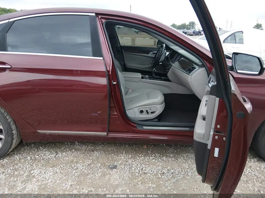 2016 HYUNDAI GENESIS 3.8