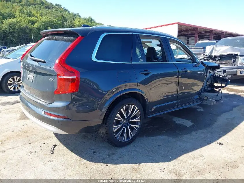 2022 VOLVO XC90 T6 MOMENTUM 6 PASSENGER