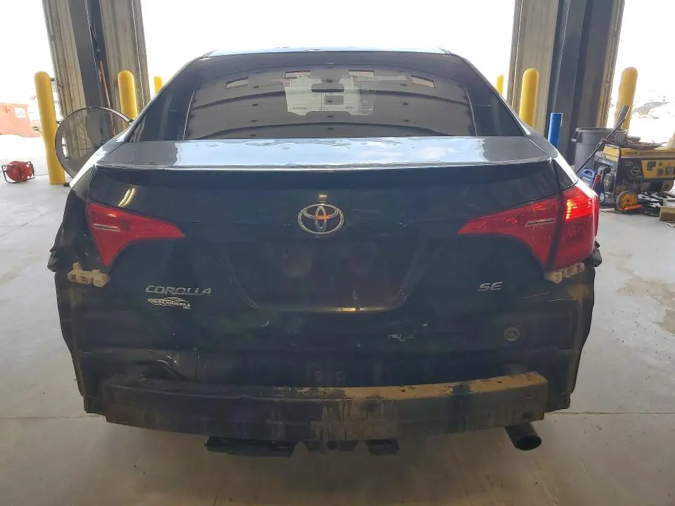 2019 TOYOTA COROLLA SE  