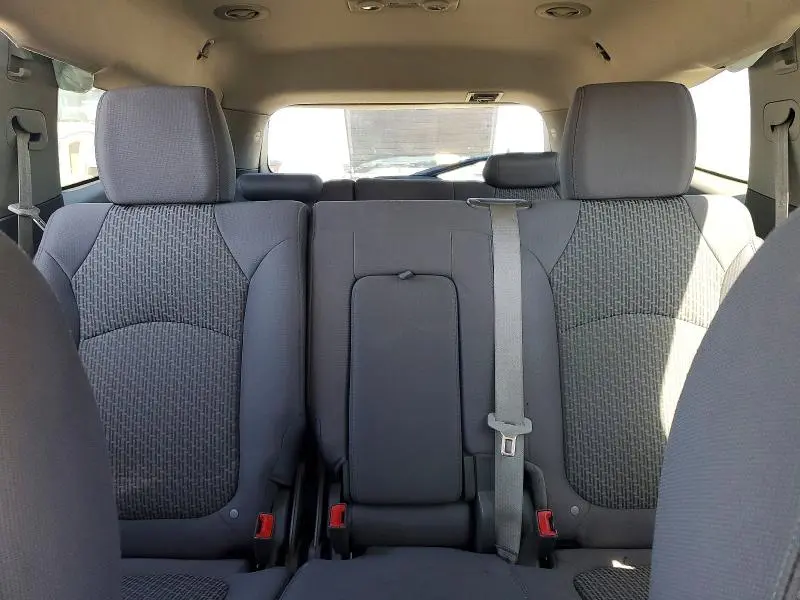 2011 CHEVROLET TRAVERSE LS  