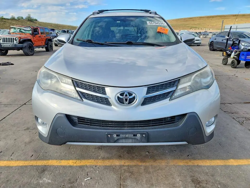 2013 TOYOTA RAV4 XLE  
