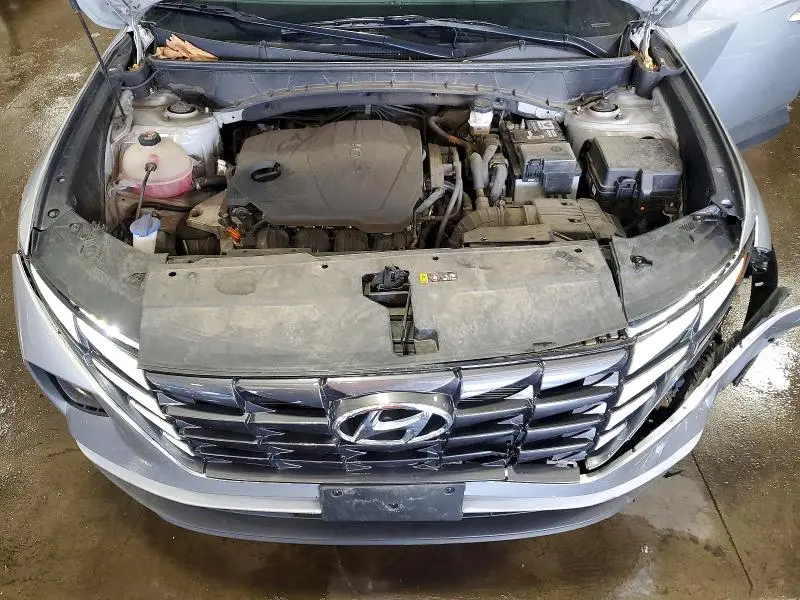 2023 HYUNDAI TUCSON SE  