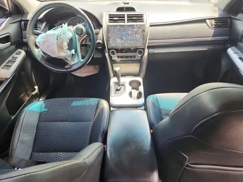 2014 TOYOTA CAMRY SE  