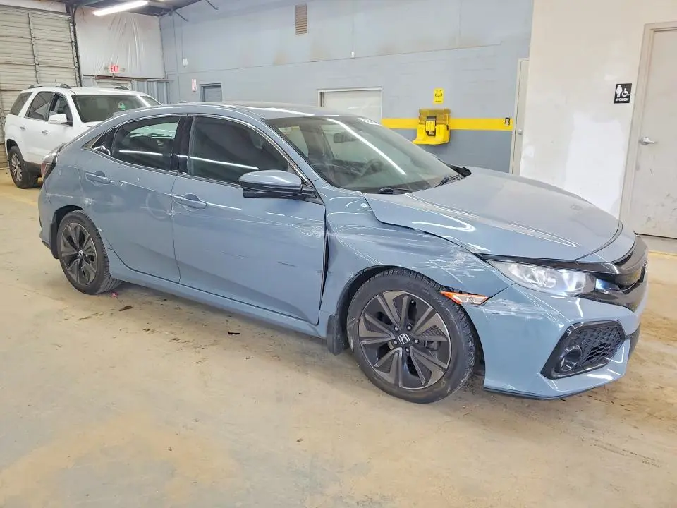2017 HONDA CIVIC EX  
