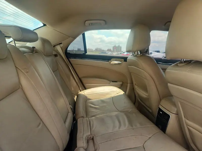 2012 CHRYSLER 300 LIMITED  