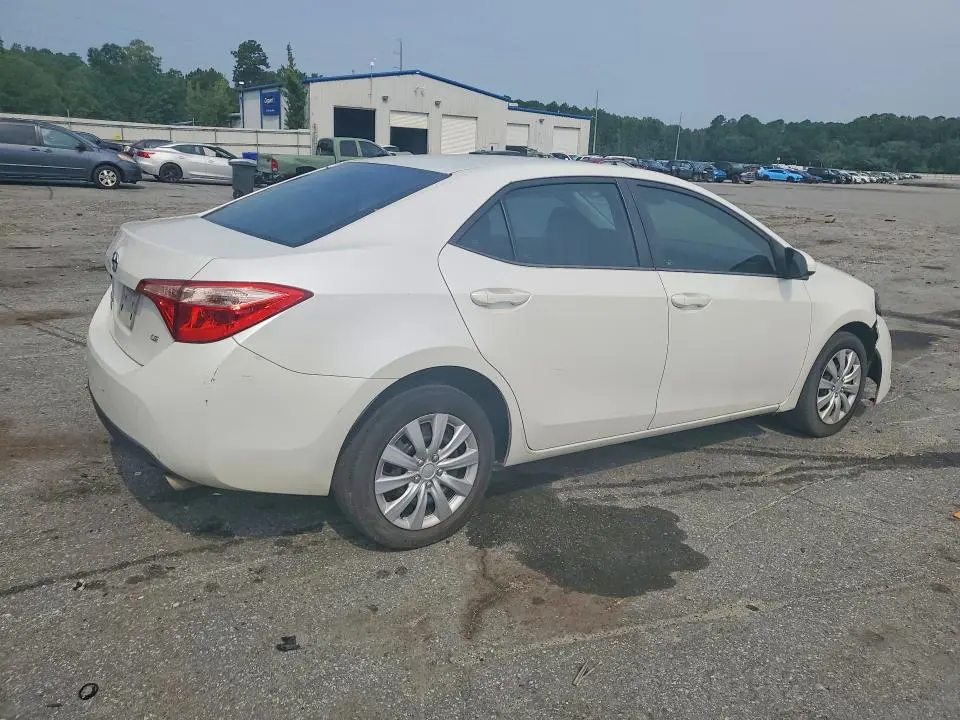 2018 TOYOTA COROLLA LE  