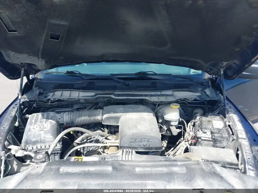 2017 RAM 1500 TRADESMAN  4X4 8' BOX