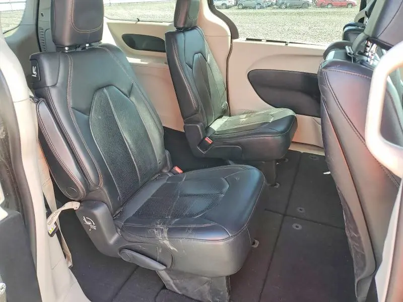 2017 CHRYSLER PACIFICA TOURING L PLUS  