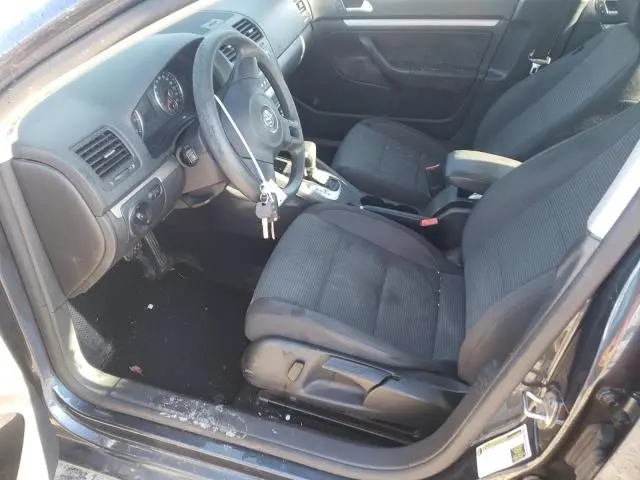 2010 VOLKSWAGEN JETTA S  