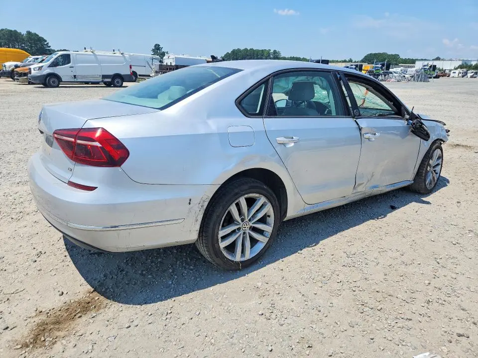 2019 VOLKSWAGEN PASSAT WOLFSBURG  