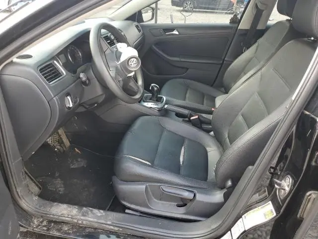 2012 VOLKSWAGEN JETTA SE  