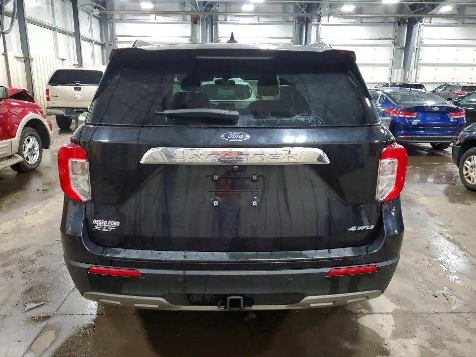 2021 FORD EXPLORER XLT  