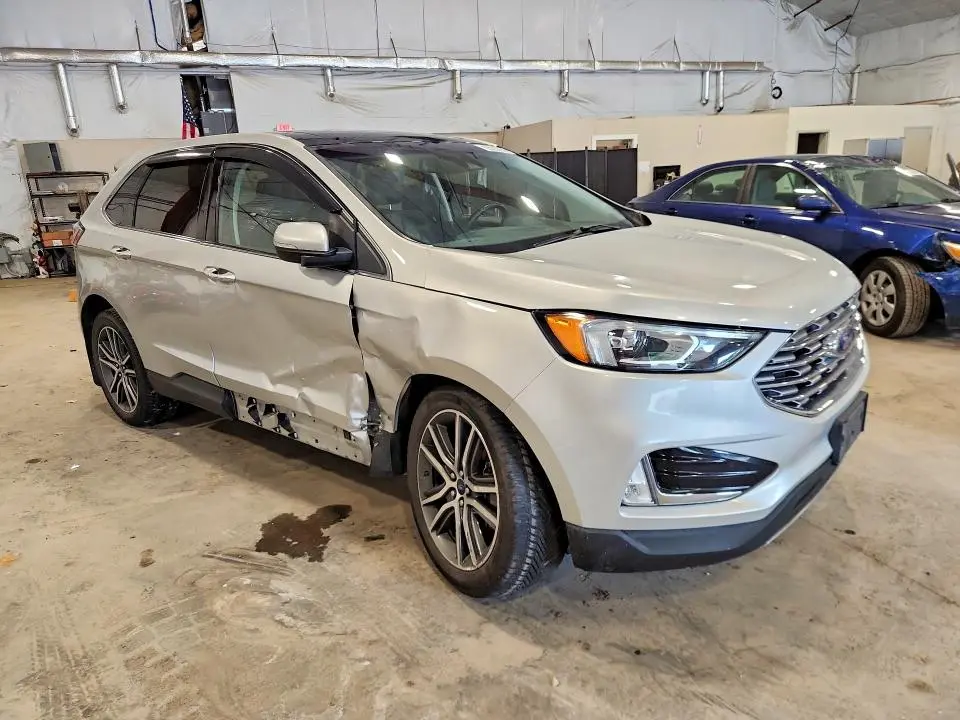 2019 FORD EDGE TITANIUM  