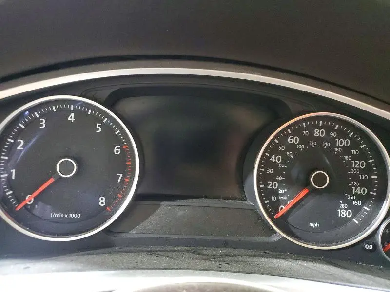 2015 VOLKSWAGEN TOUAREG V6  