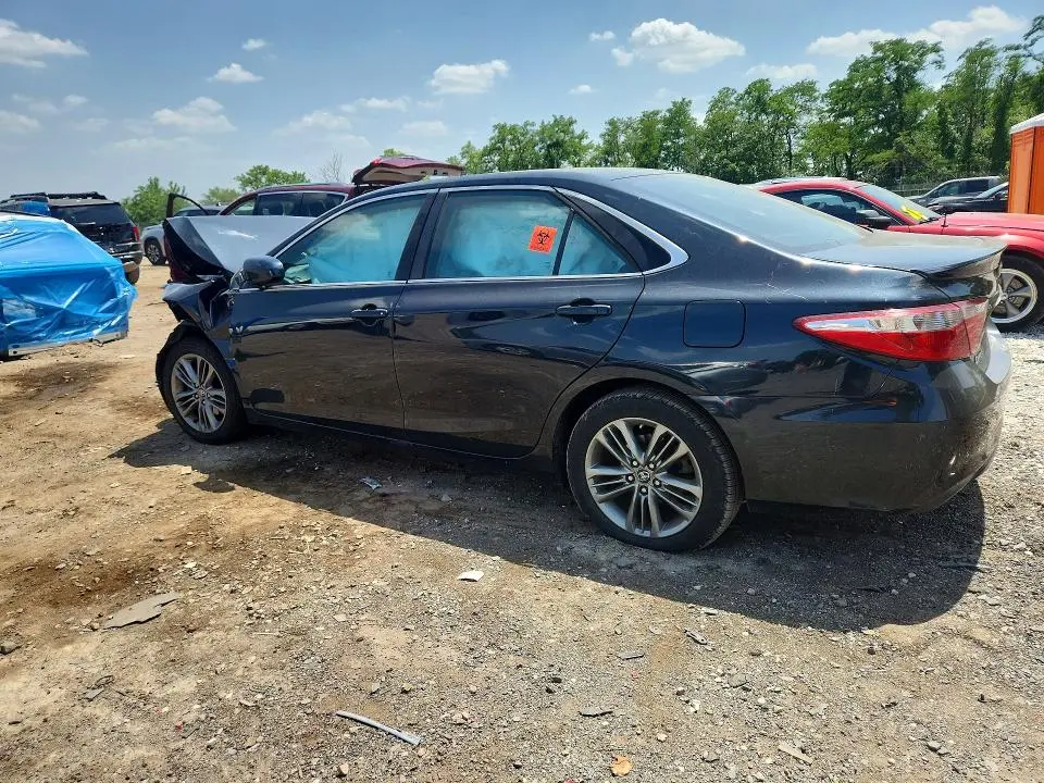 2017 TOYOTA CAMRY SE  