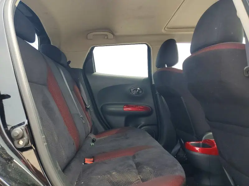 2011 NISSAN JUKE S  