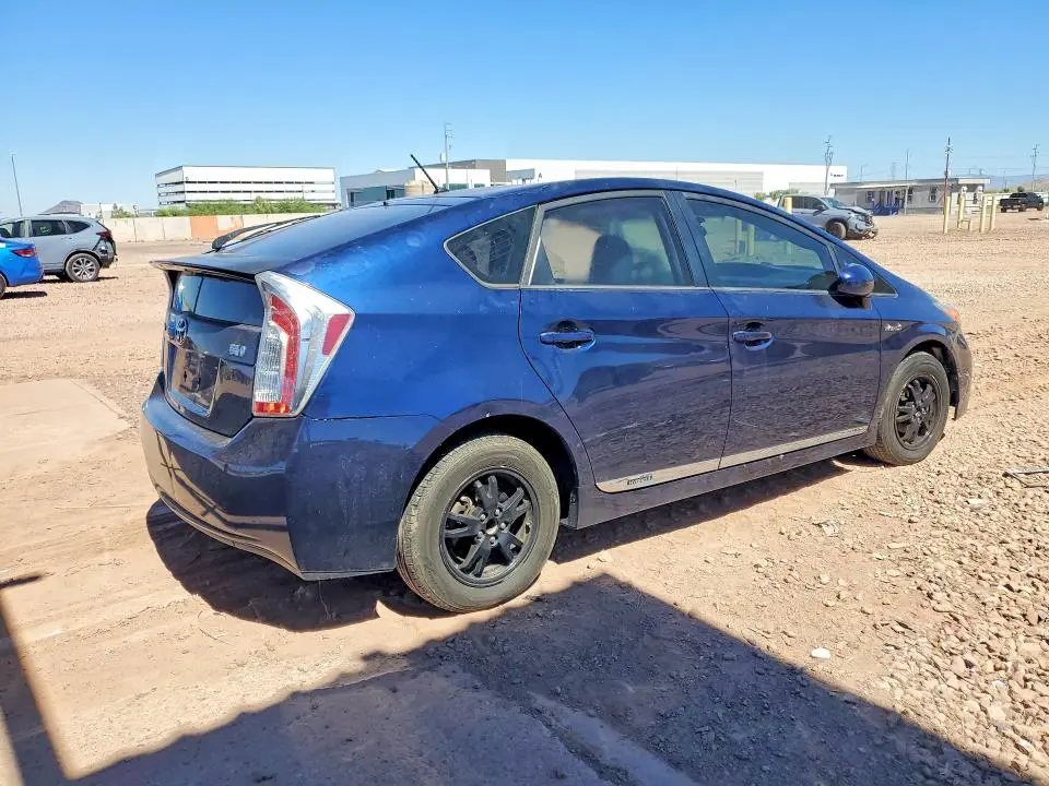 2013 TOYOTA PRIUS TWO  