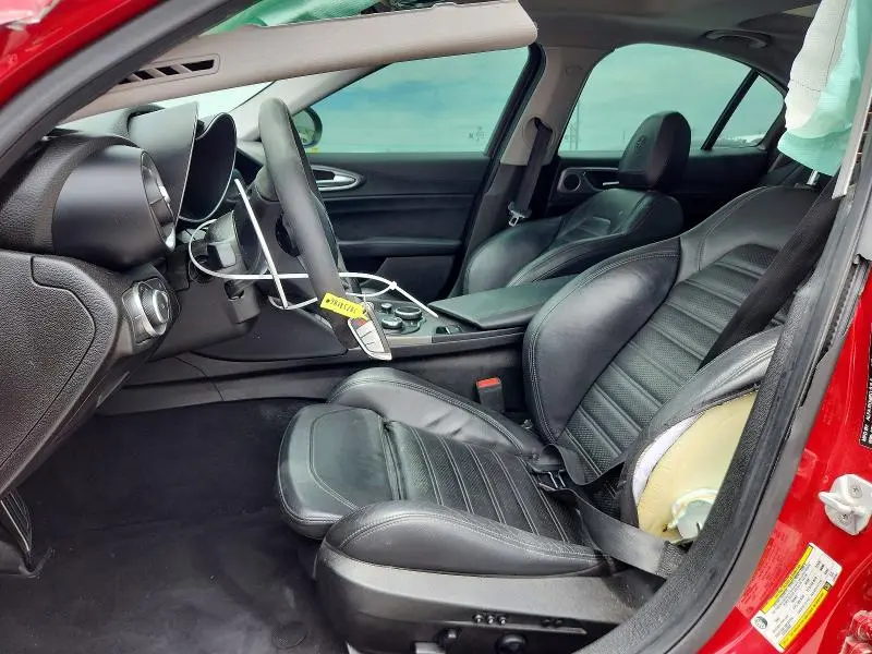 2017 ALFA ROMEO GIULIA TI  