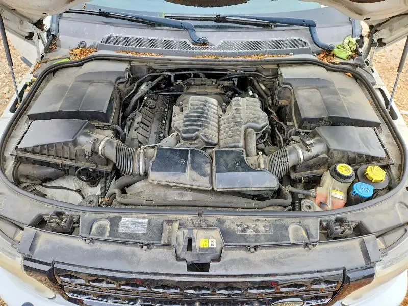 2013 LAND ROVER LR4 HSE LUXURY  