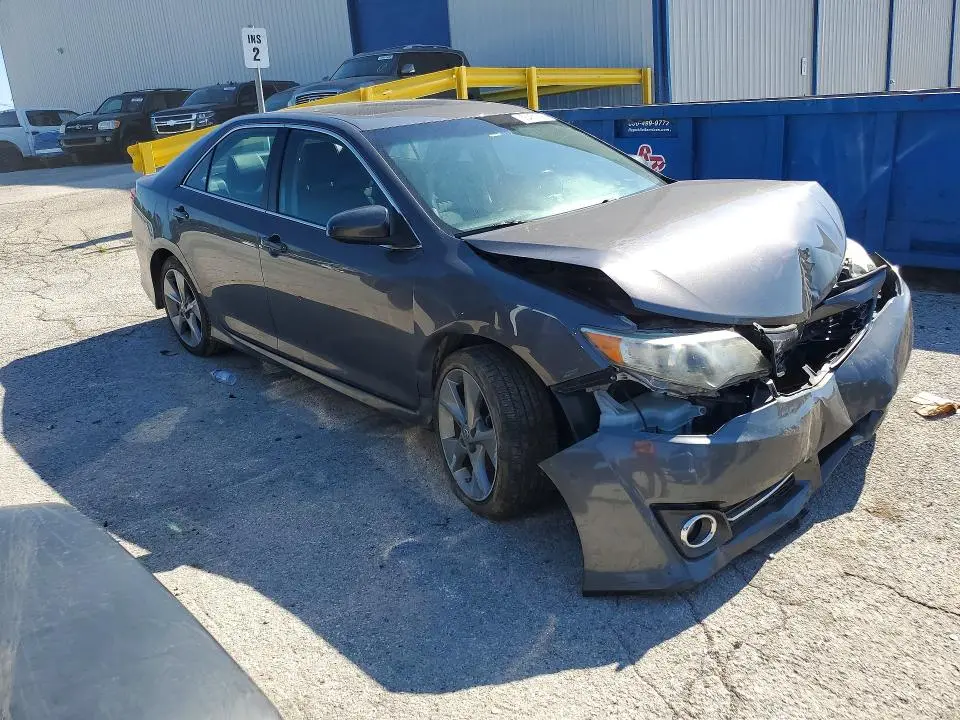 2014 TOYOTA CAMRY SE SPORT  
