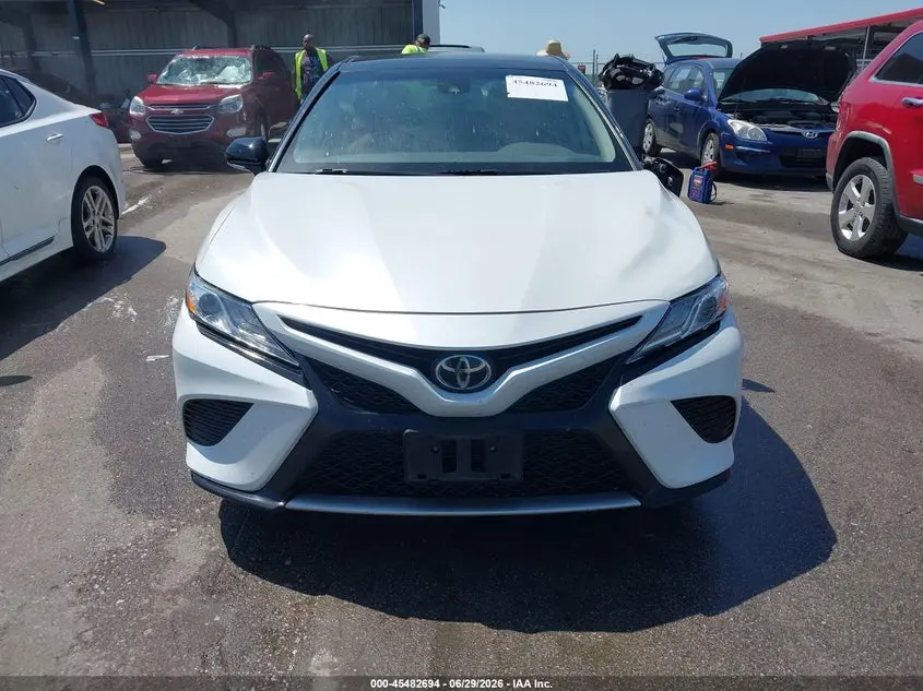 2020 TOYOTA CAMRY XSE AWD