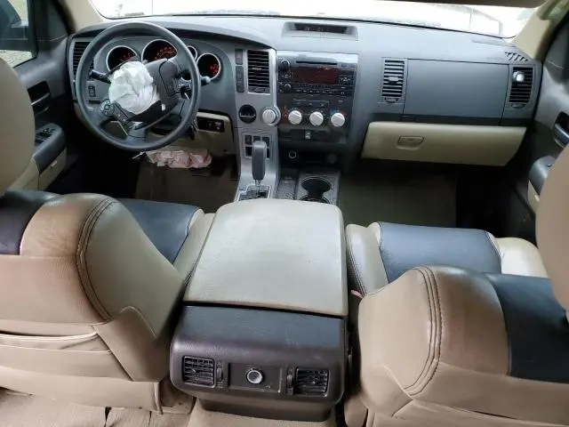 2011 TOYOTA TUNDRA CREWMAX SR5