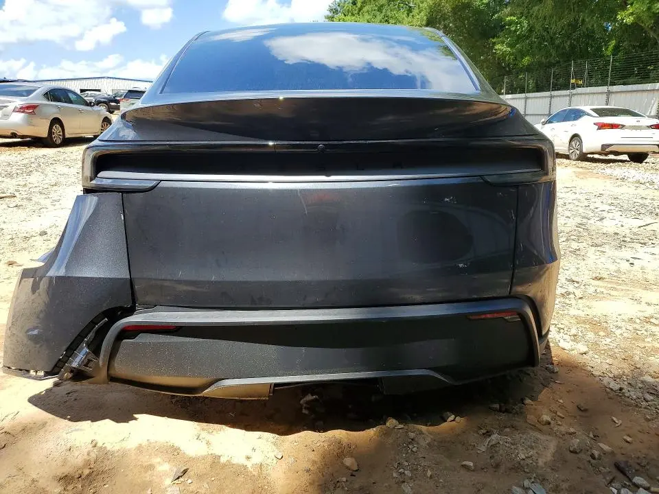 2026 TESLA MODEL Y   