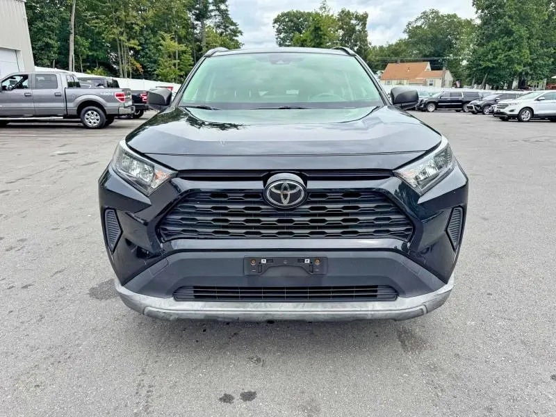 2019 TOYOTA RAV4 LE  
