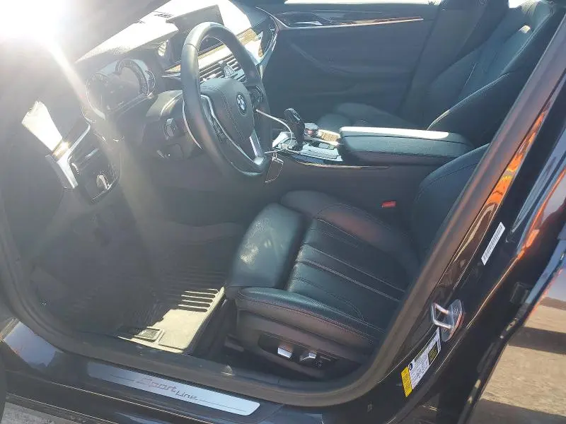 2019 BMW 530 I  