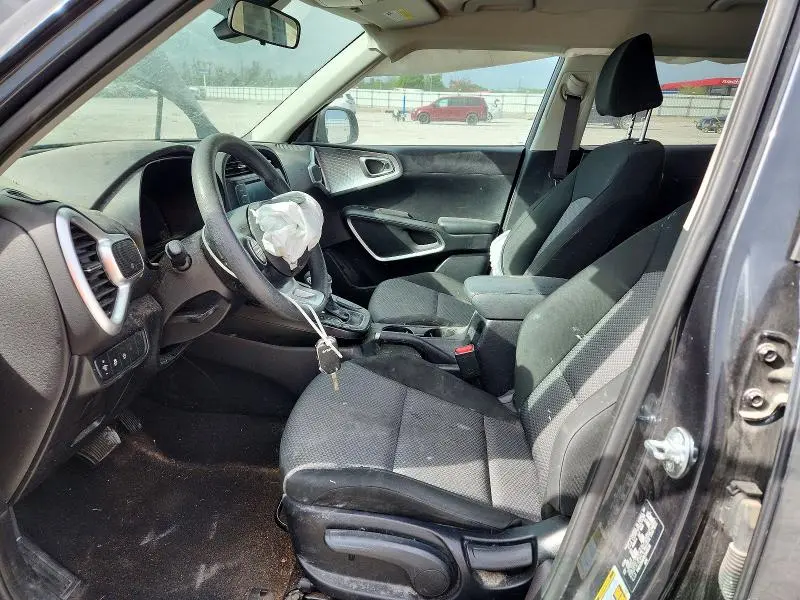 2025 KIA SOUL LX  