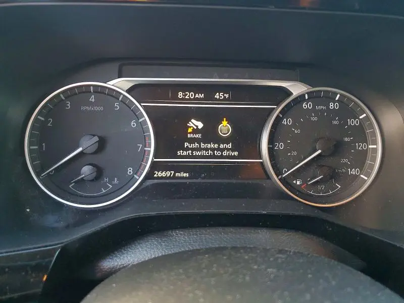 2024 NISSAN PATHFINDER SV  