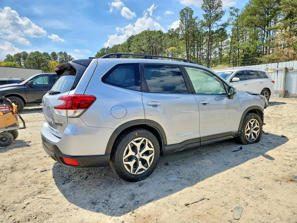 2024 SUBARU FORESTER PREMIUM  