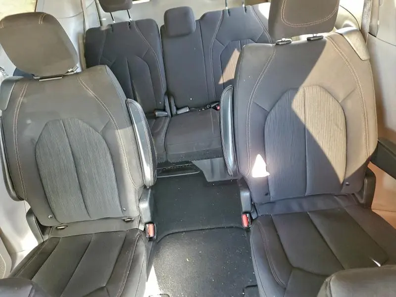 2019 CHRYSLER PACIFICA LX  