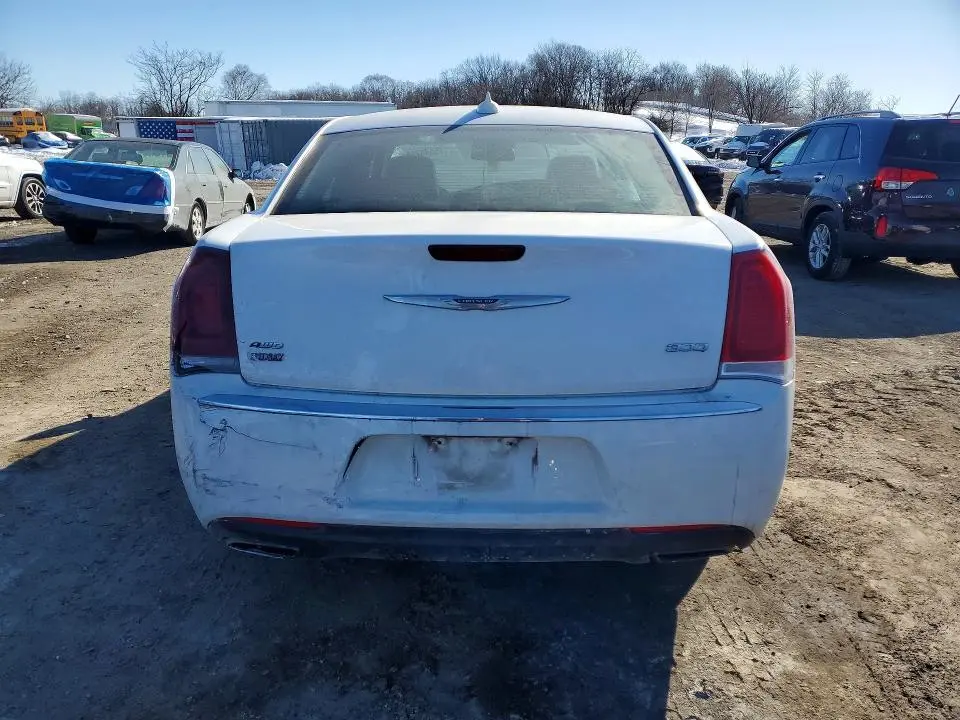 2017 CHRYSLER 300 LIMITED  