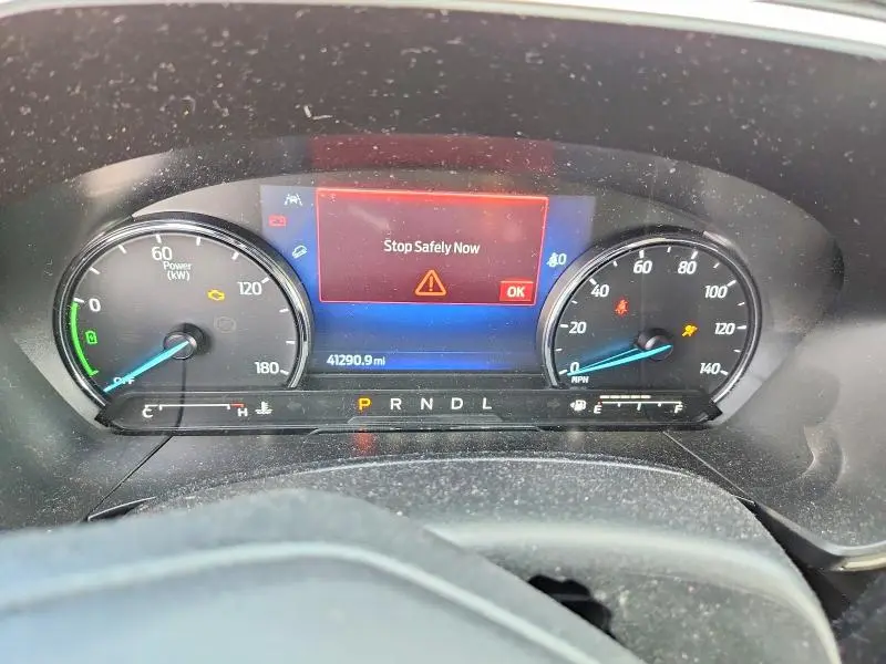 2021 FORD ESCAPE SE  
