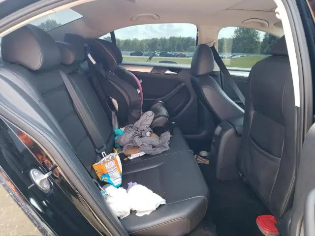 2017 VOLKSWAGEN JETTA SE  