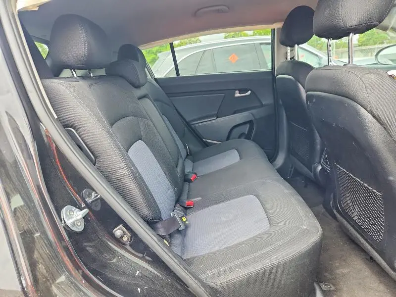 2016 KIA SPORTAGE LX  