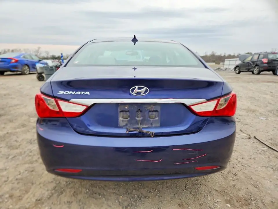 2012 HYUNDAI SONATA GLS  